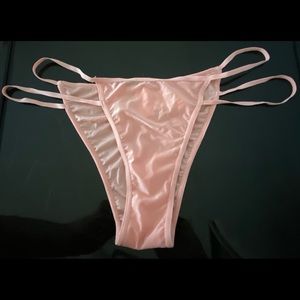 Victoria’s Secret Very Sexy Itsy/Mini pink scrunch underwear panties NWT